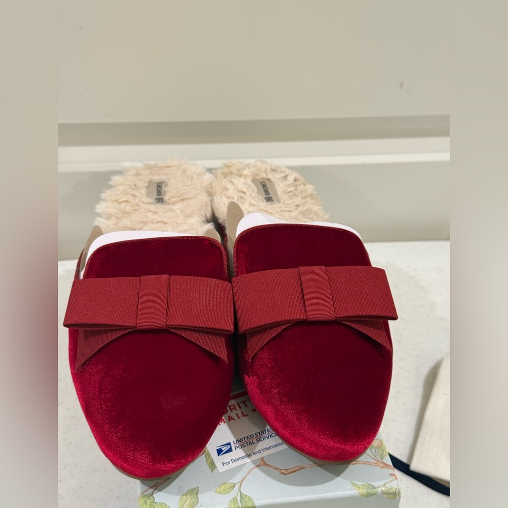 Birdies Women's Red Velvet “ The Phoebe “ Slippers ~ Worn 2X ~ Like New - Picture 3 of 11